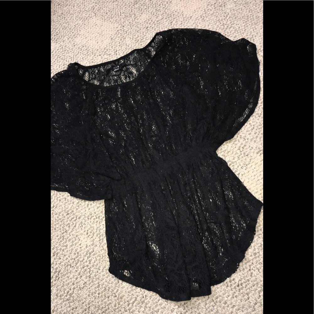 Gorgeous lace top